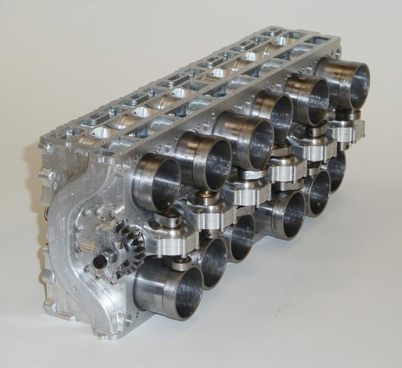 Sabre Cylinder Head The spare cylinder head for Clen's model Sabre engine.