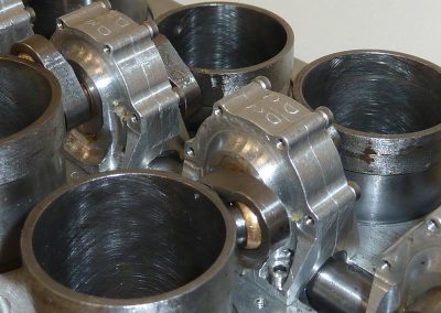 A close-up of the gear driven sleeve valve actuating mechanism.