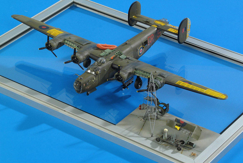 1/72 Scale B-24 Liberator Andrzej's 1/72 scale model B-24 Liberator.