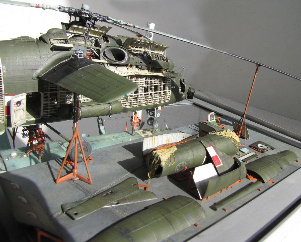 1/72 Scale Mi-6 Helicopter Andrzej's 1/72 scale Mi-6 helicopter.