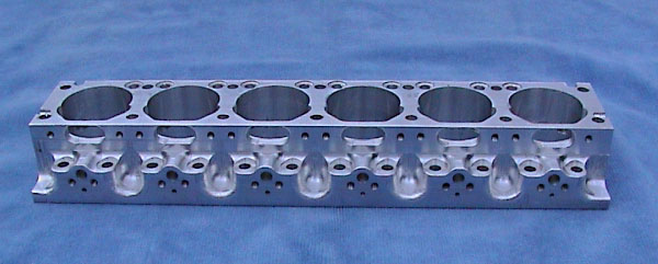 Deltic Cylinder Block The cylinder block for exhaust end 1.