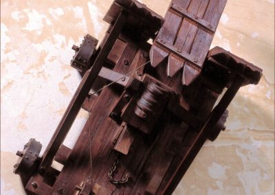 A bombard with palisade.