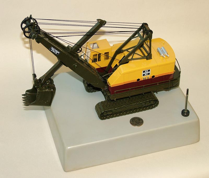 A 1/48 scale model Bucyrus-Erie 88B Series 4 shovel (1983).