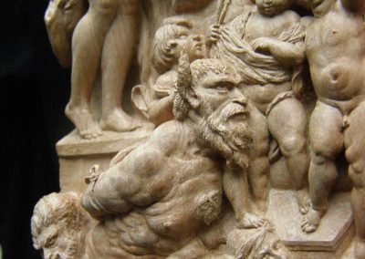 A miniature wood carving made by Vladimir Rusinov.