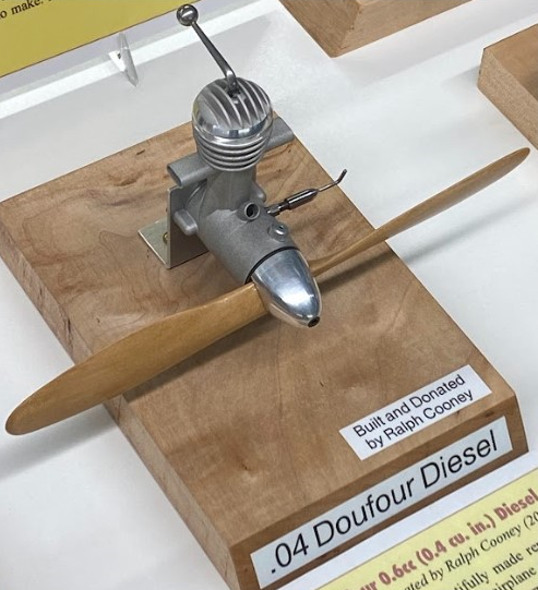 Doufour .04 Diesel Model Airplane Engine