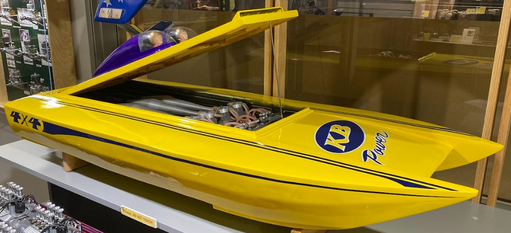 Twin Hull R/C Racing Boat