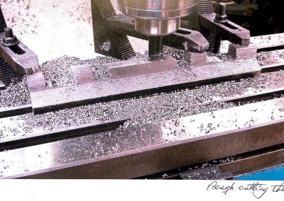 Rough cutting throws in the crankshaft.